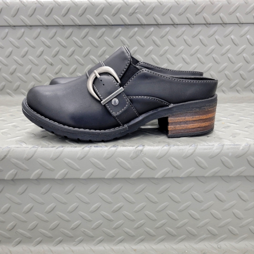 EASTLAND WOMENS ERIN MULE